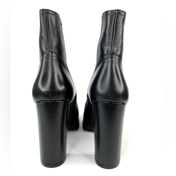 Stuart Weitzman Wenda Chelsea Lugged Ankle Leather Booties US 9.5 - EU 40 - Picture 6 of 10